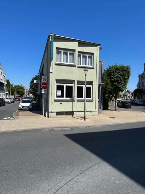 Hote De La Plage Dunkirk Esterno foto